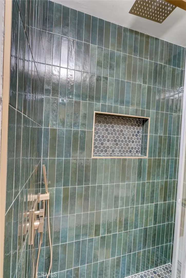 4027 E 11th, Long Beach, California 90804 home-pic-44